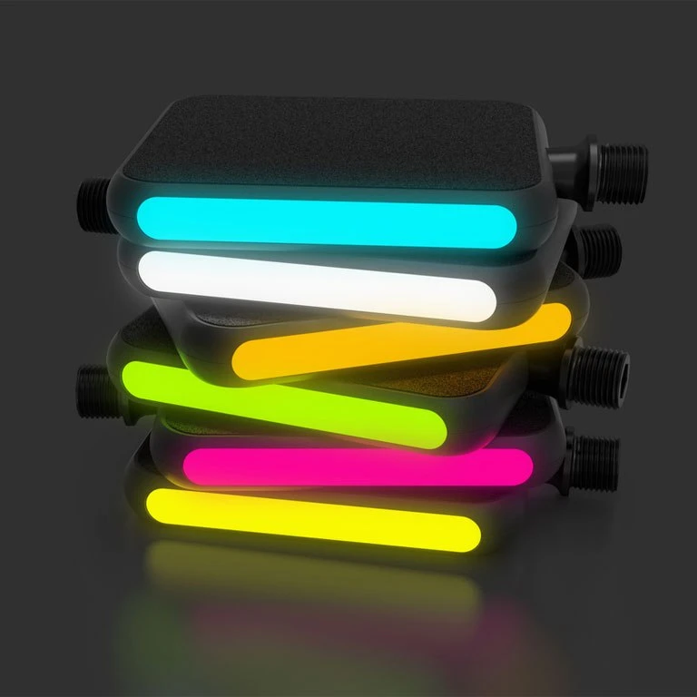 MOTO Reflex Pedal - Pink 4 MOTO Reflex Pedal - Pink - Image 4